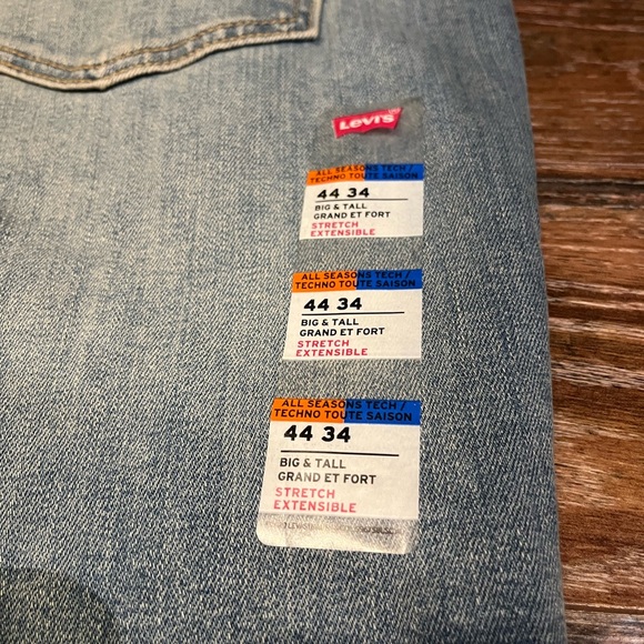 Levi's 541 Athletic Taper Jeans Mens 44x34 All Seasons Tech Stretch NEW w/ Tags - Picture 2 of 7